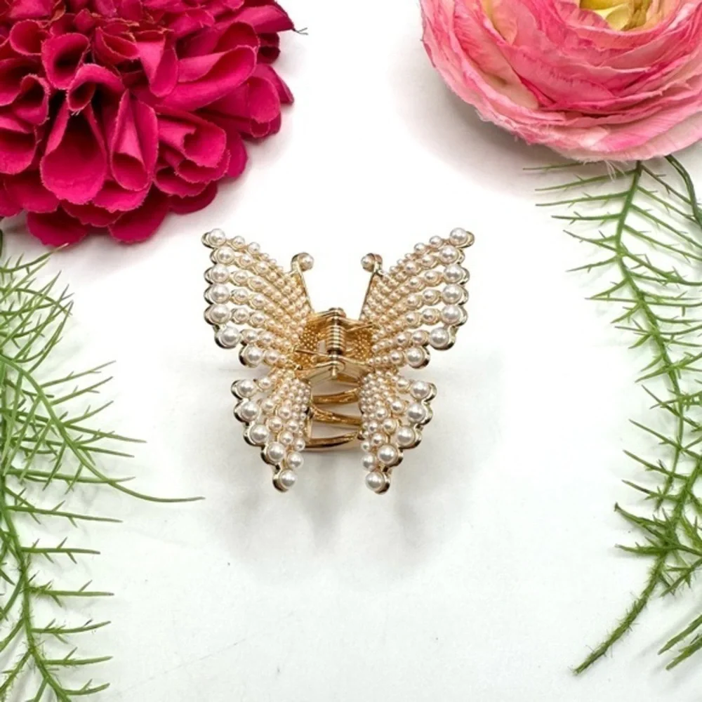 NEW⚜️Hair Clip Butterfly Pearl Embellished